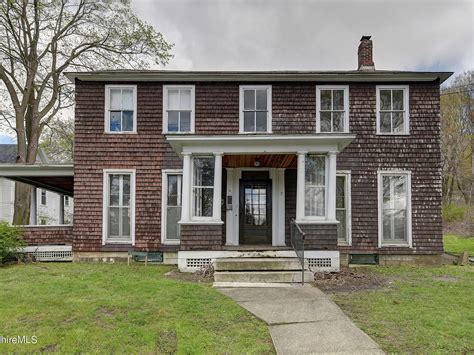 214 High St, Lee MA, is a Single Family home that contains 2040 sq ft and was built in 1880. . Zillow lee ma